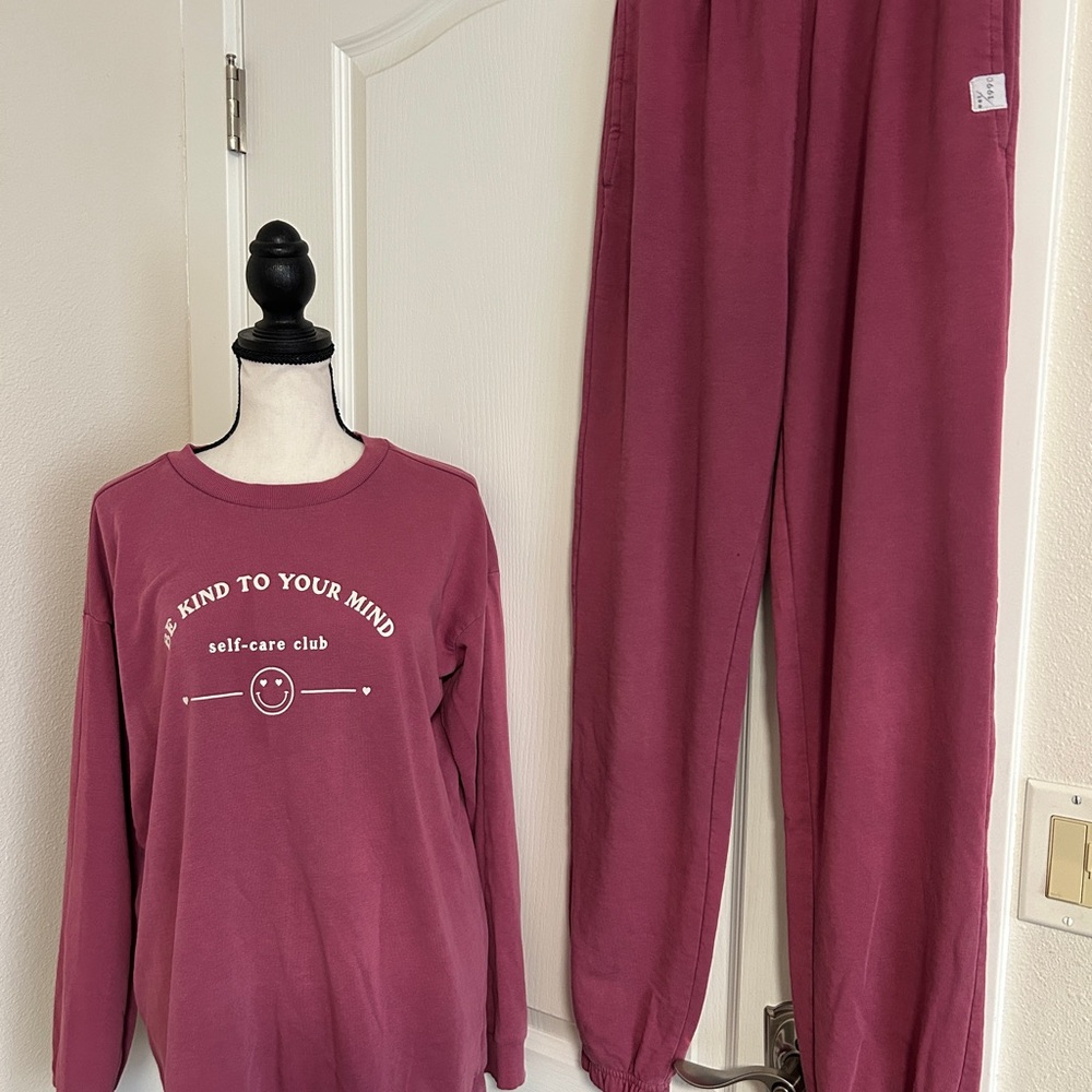 George Maroon Women's 'Be Kind to Your Mind' Jumpsuit Look - Deep Berry